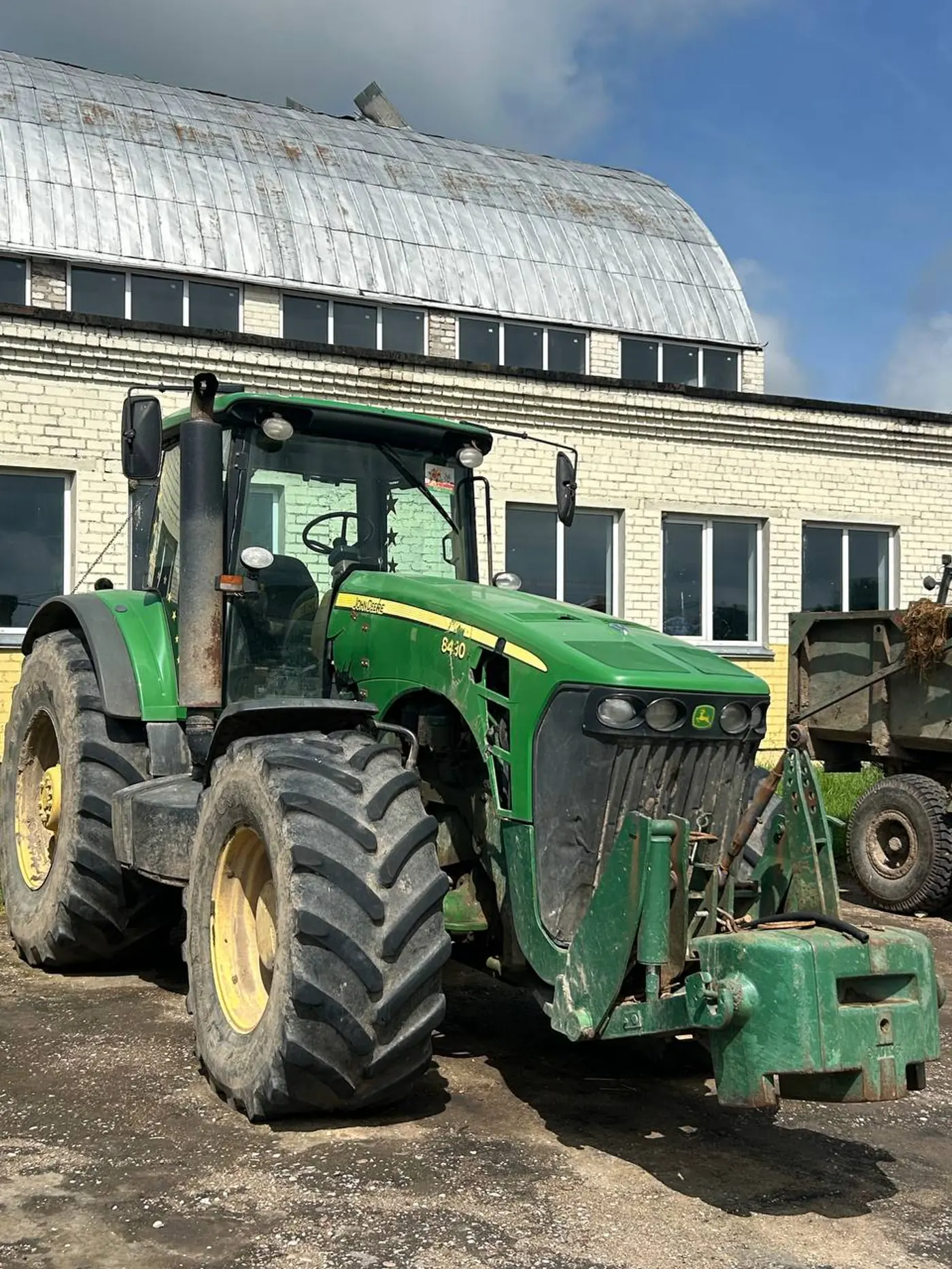 колесный трактор John Deere 8000 Series 2006