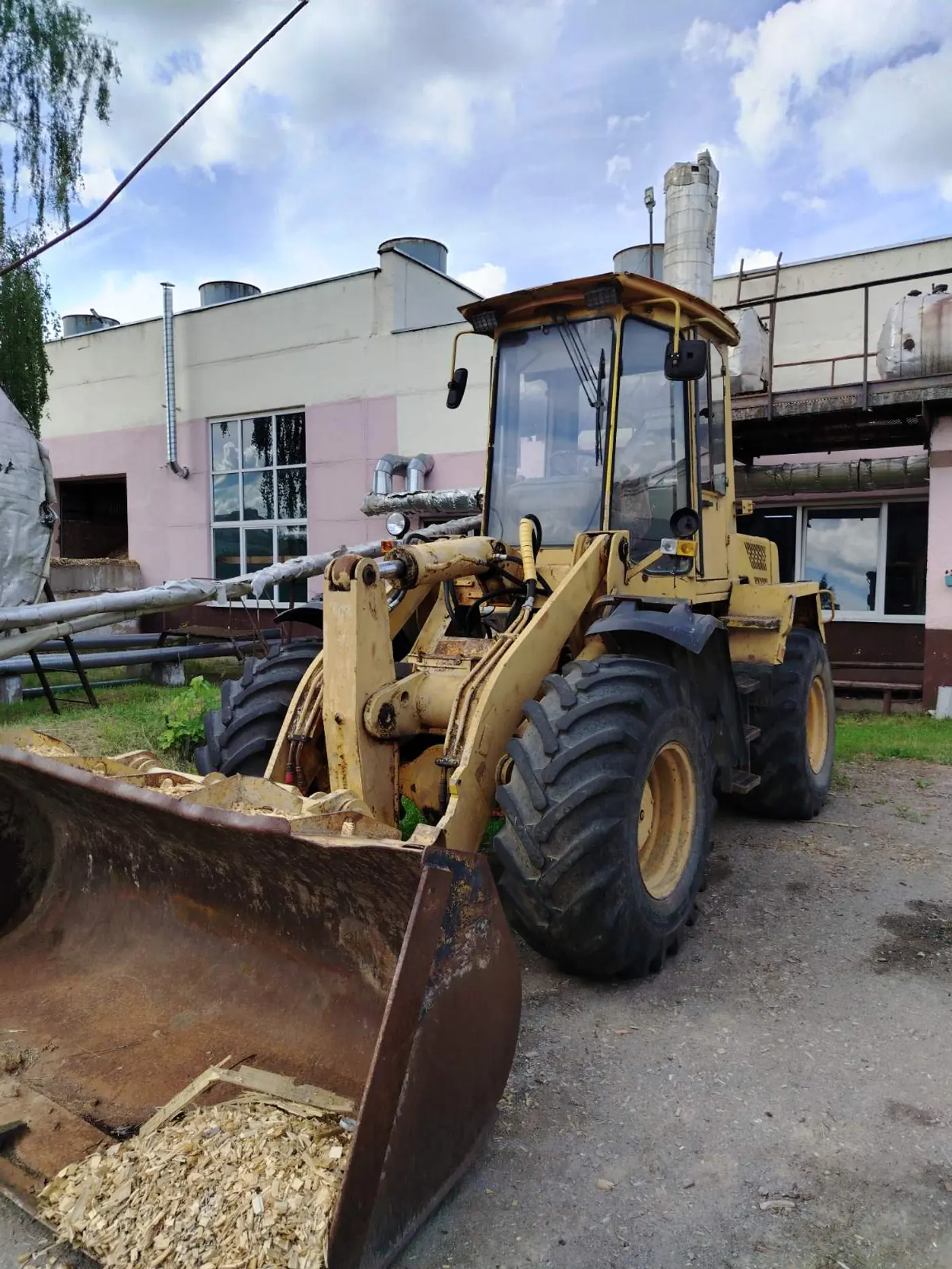 универсальный погрузчик Амкодор 332 2008