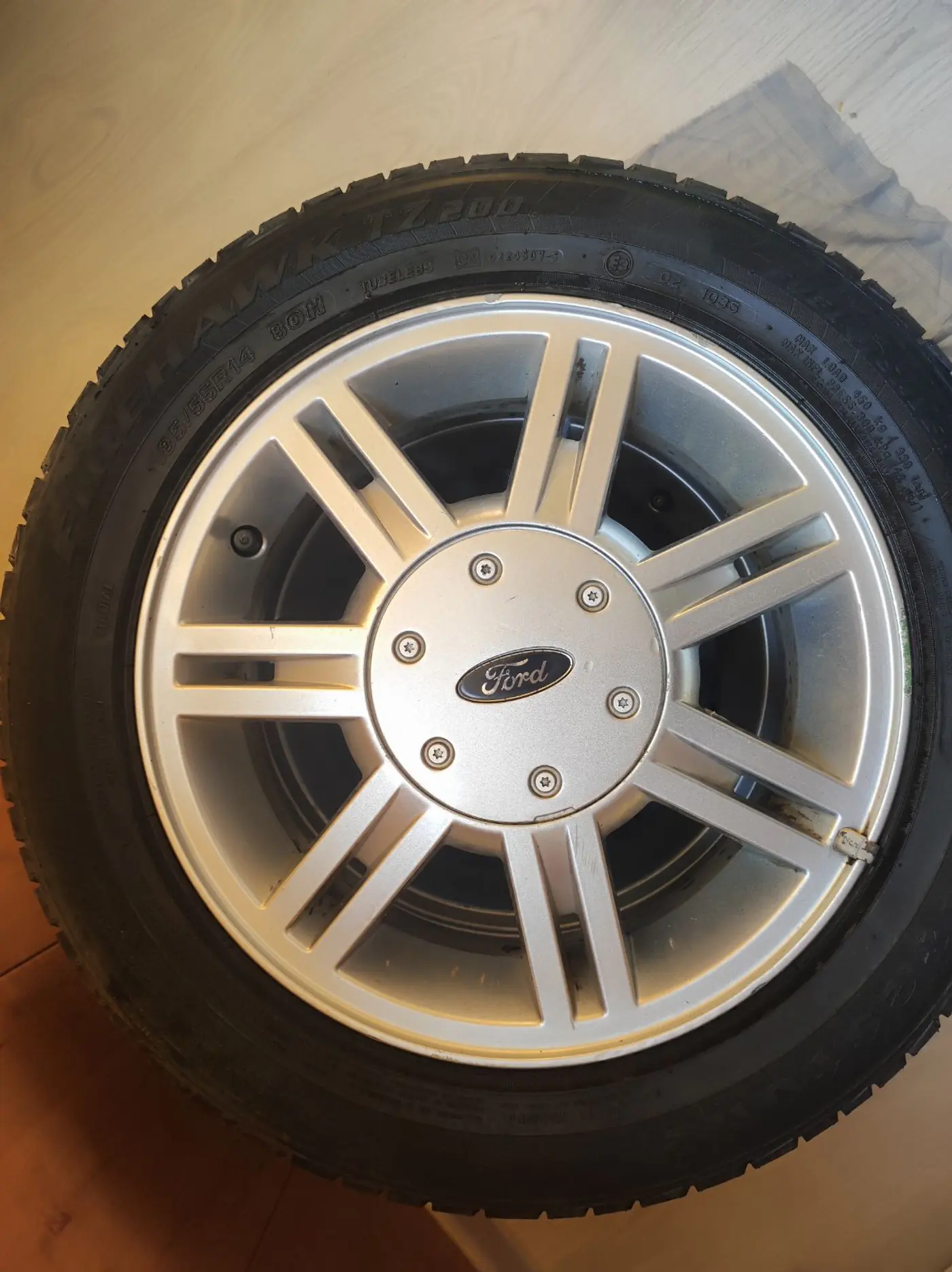 R14 185 55 Ford Fusion fiesta