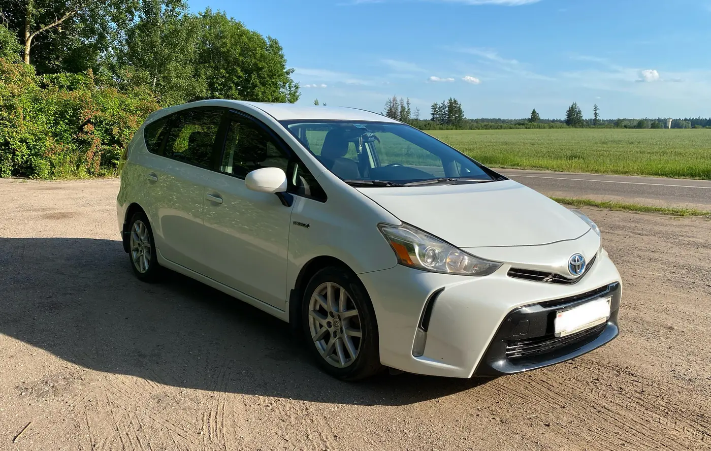 Toyota Prius v (+) I Рестайлинг (ZVW40/41), 2015