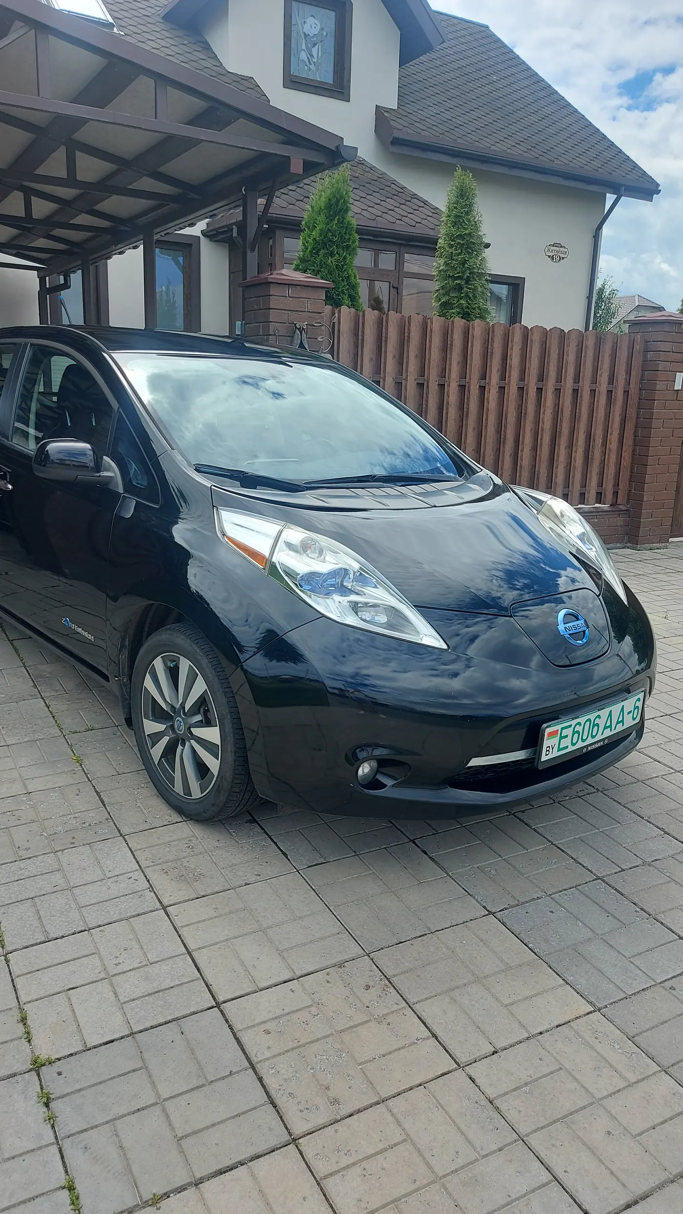 Nissan Leaf I (ZE0/AZE0), 2013