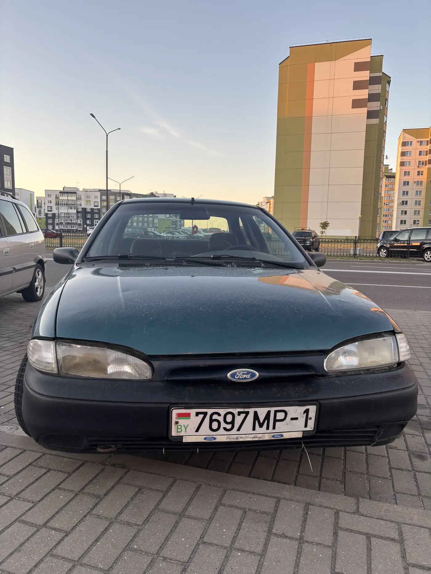Ford Mondeo I, 1993