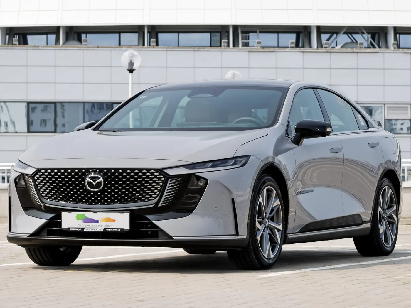 Mazda EZ-6 I, 2025