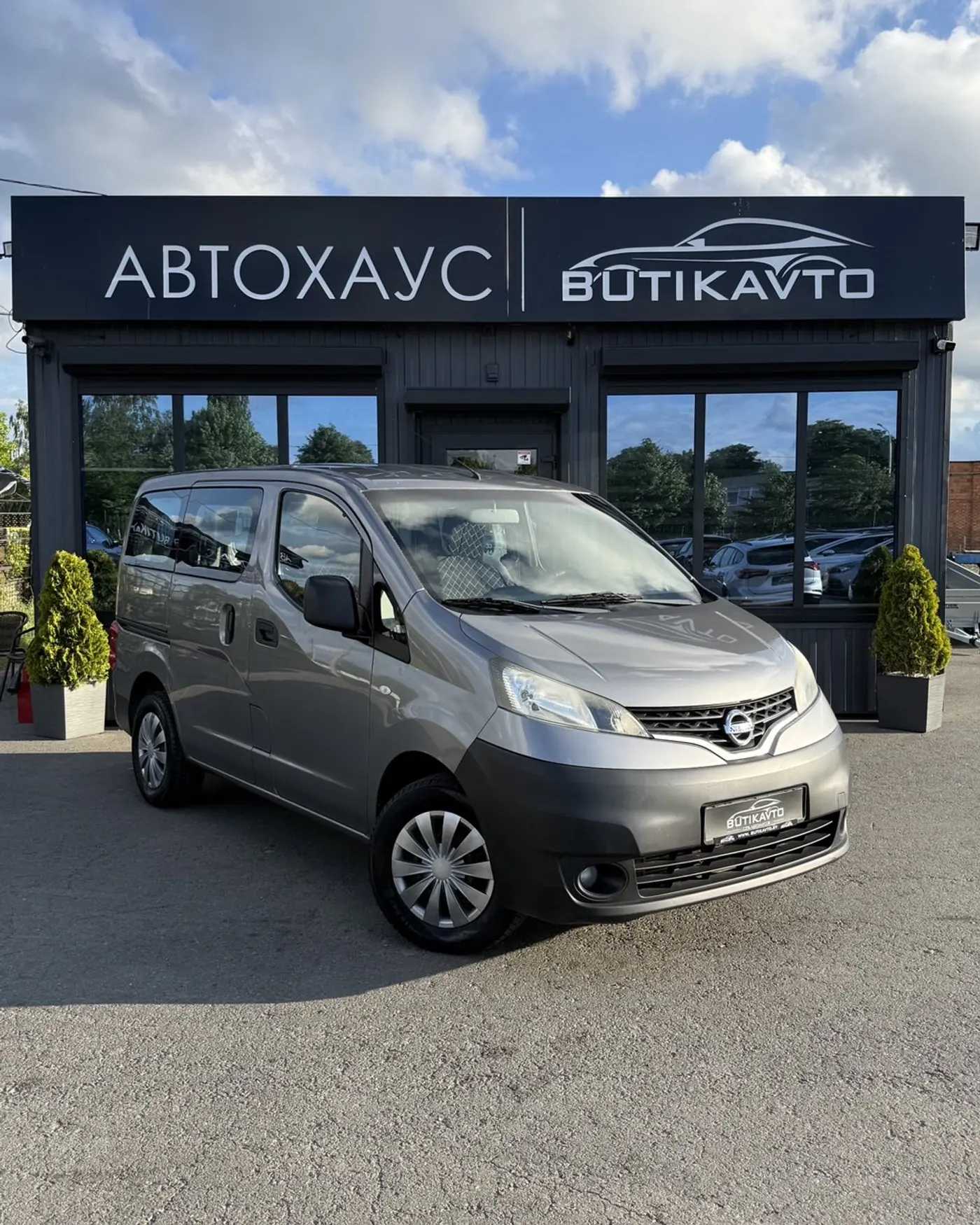 Nissan NV200 I, 2011