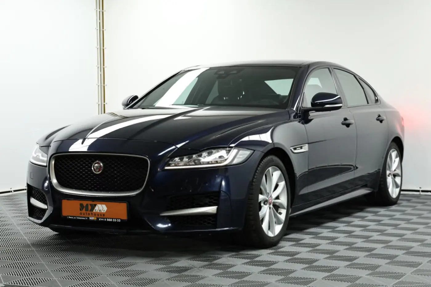 Jaguar XF II, 2019