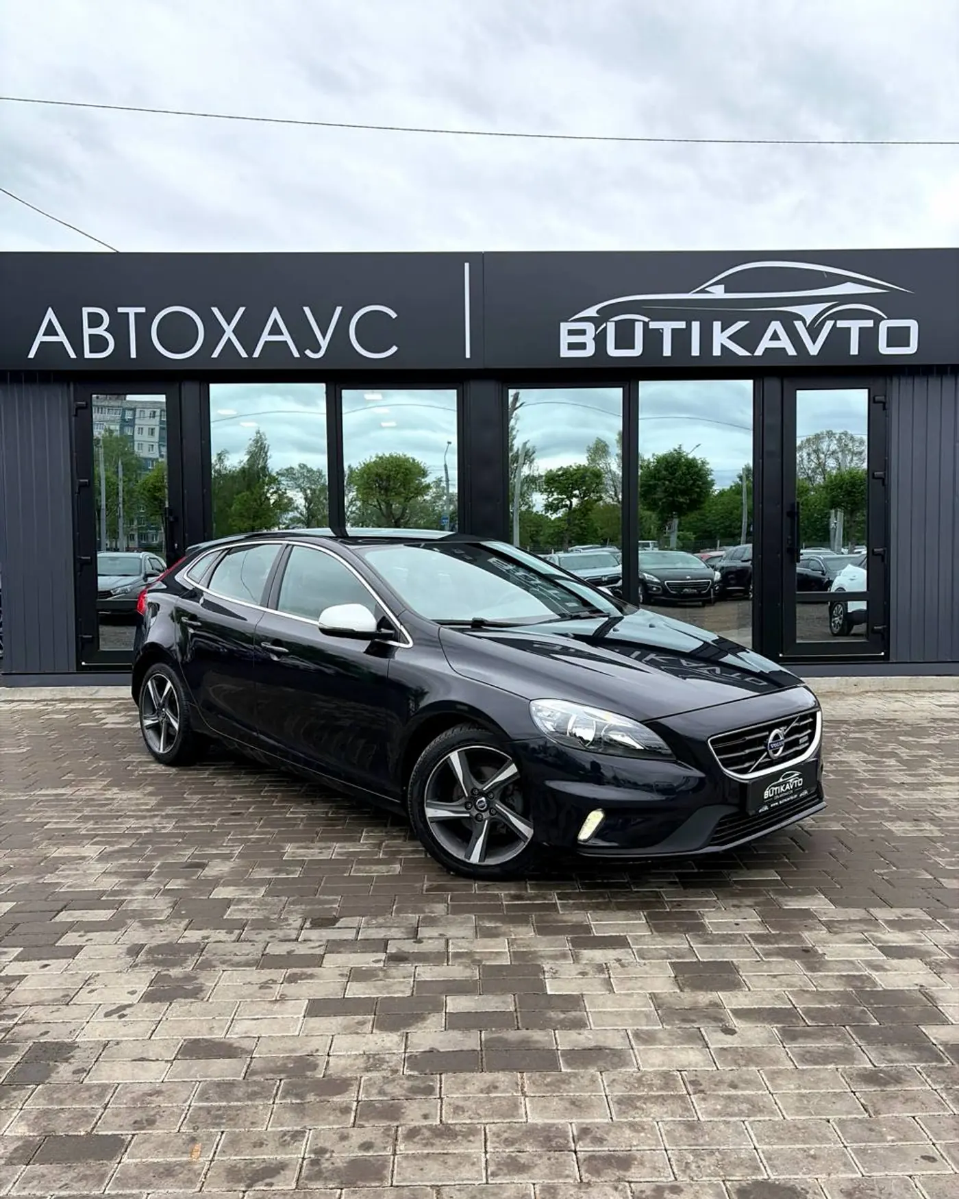 Volvo V40 II, 2015
