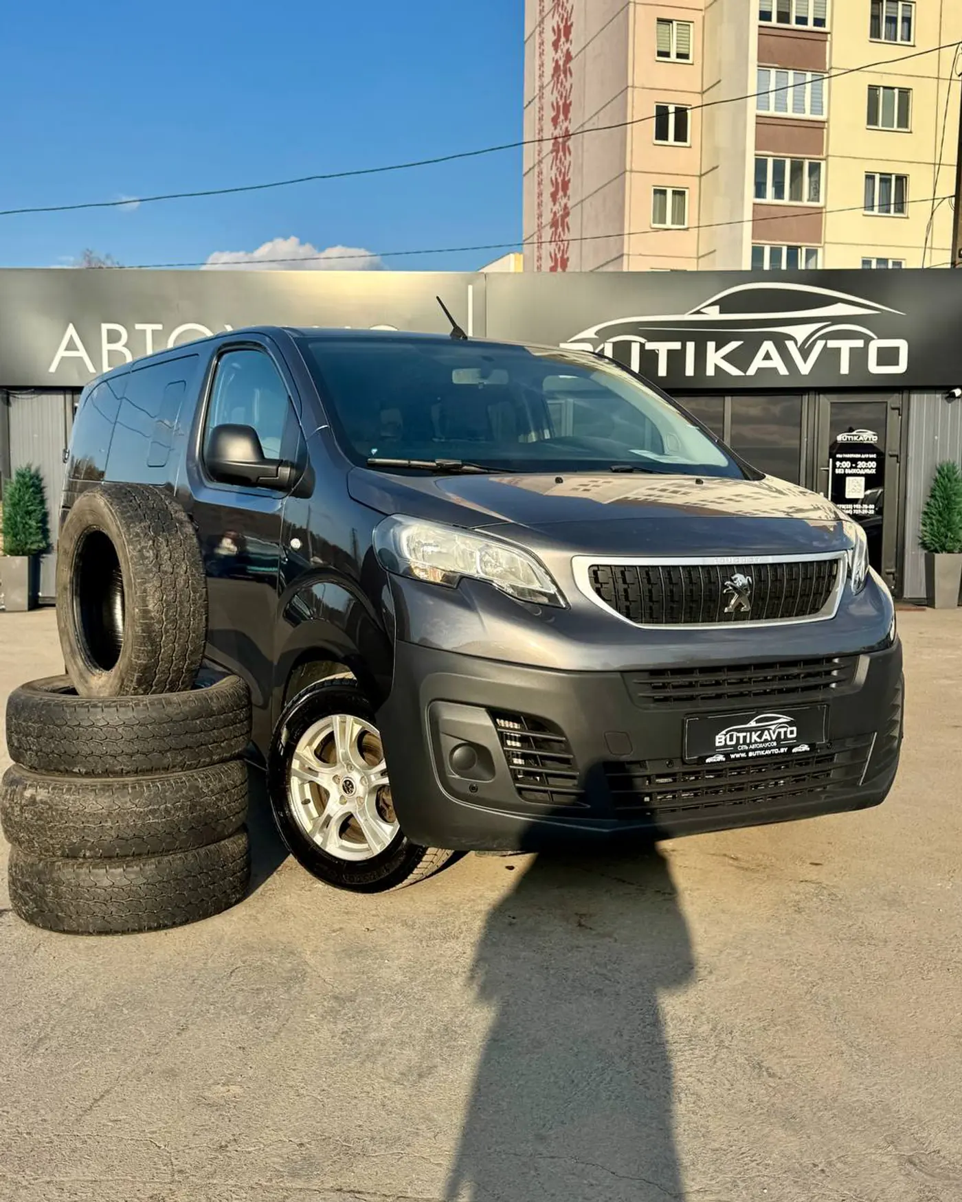 Peugeot Traveller I, 2017