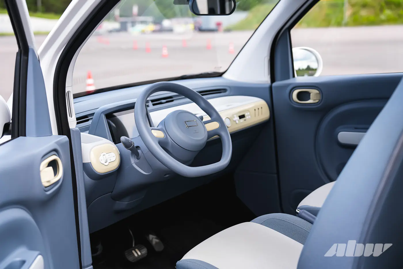 Удалось ли перевернуть Xiaoma? Испытываем автомобиль с экспертами на площадке ДОСААФ