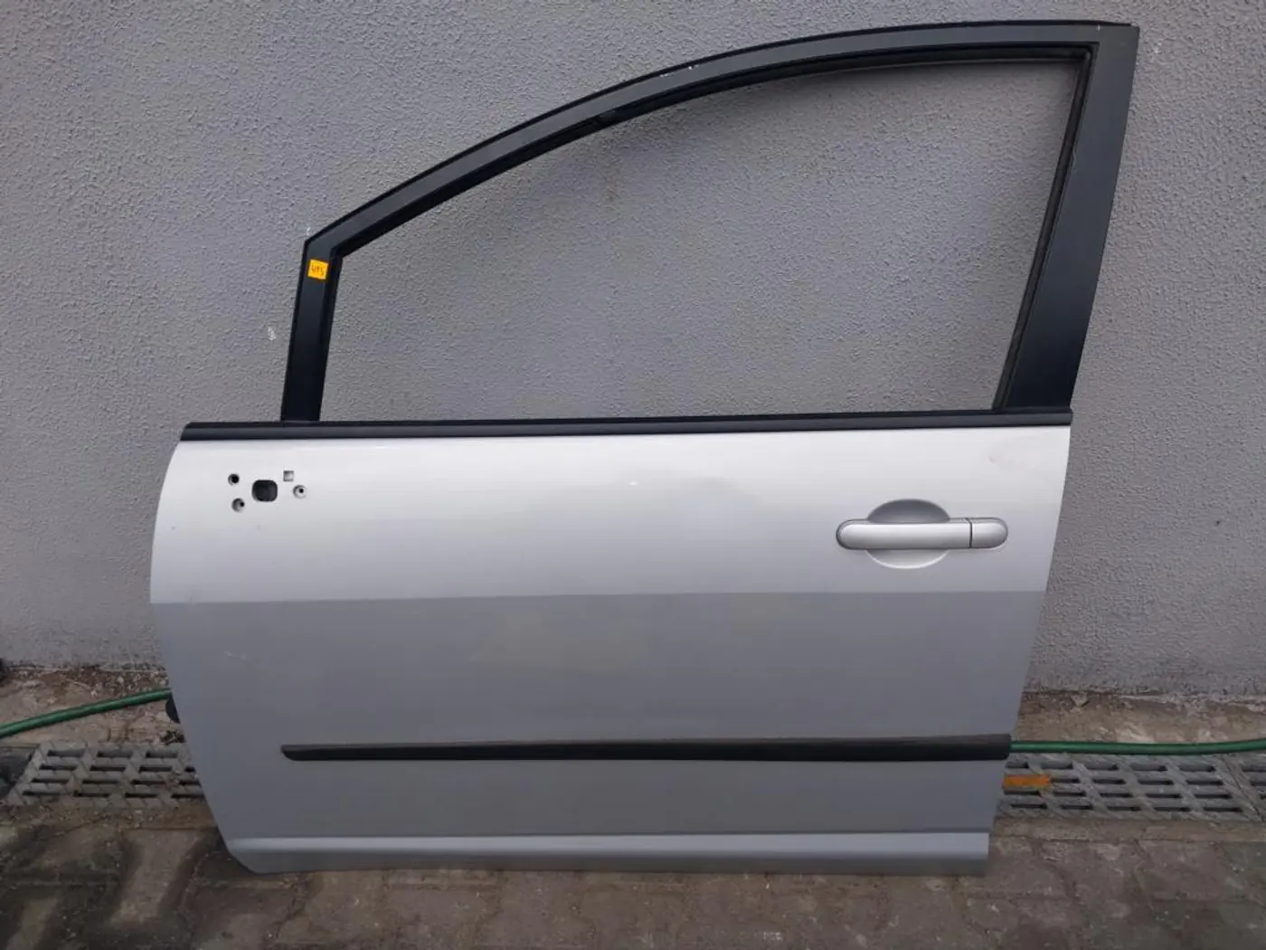 Дверь передняя левая к Nissan Tiida 2008
