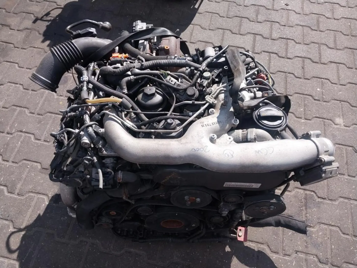 Двигатель к Audi A6 2009