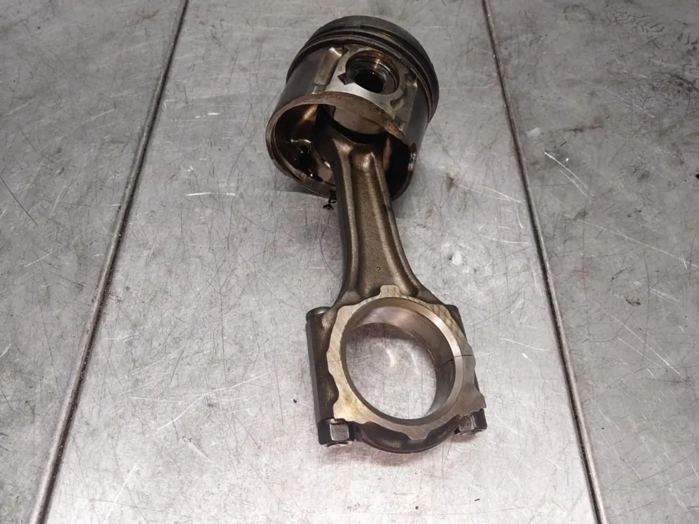 Поршень к Opel Corsa 2005