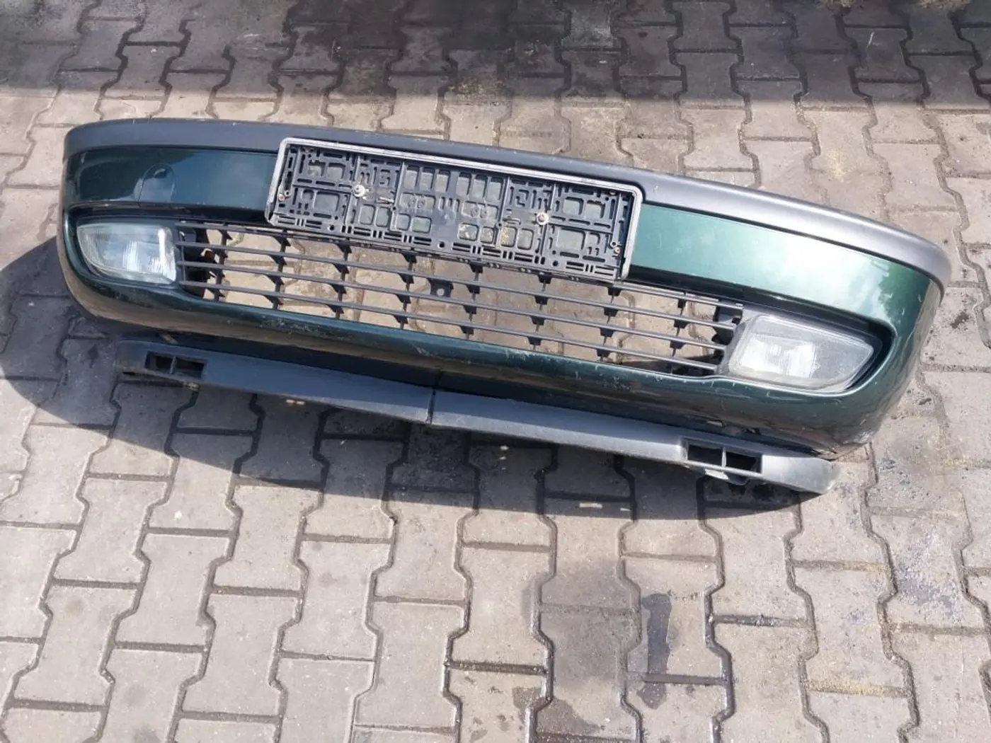 Бампер передний к Opel Zafira 2003