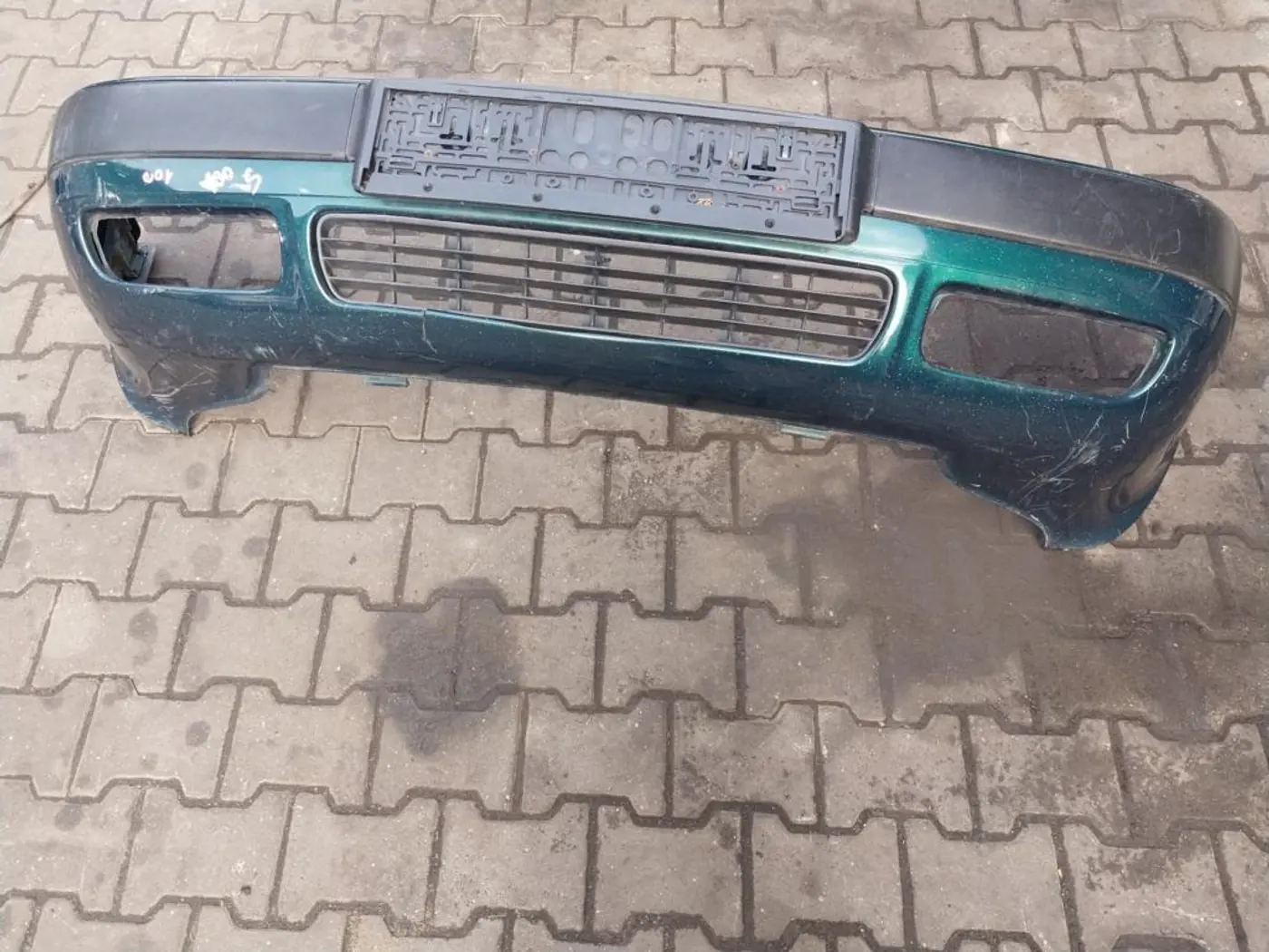 Бампер передний к Audi 80 1995