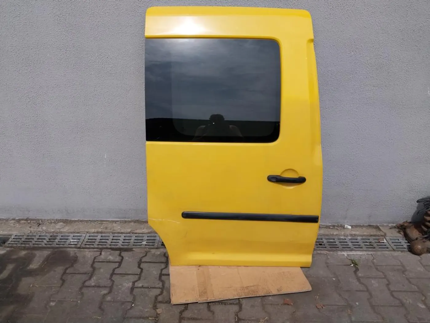 Дверь сдвижная к Volkswagen Caddy 2005