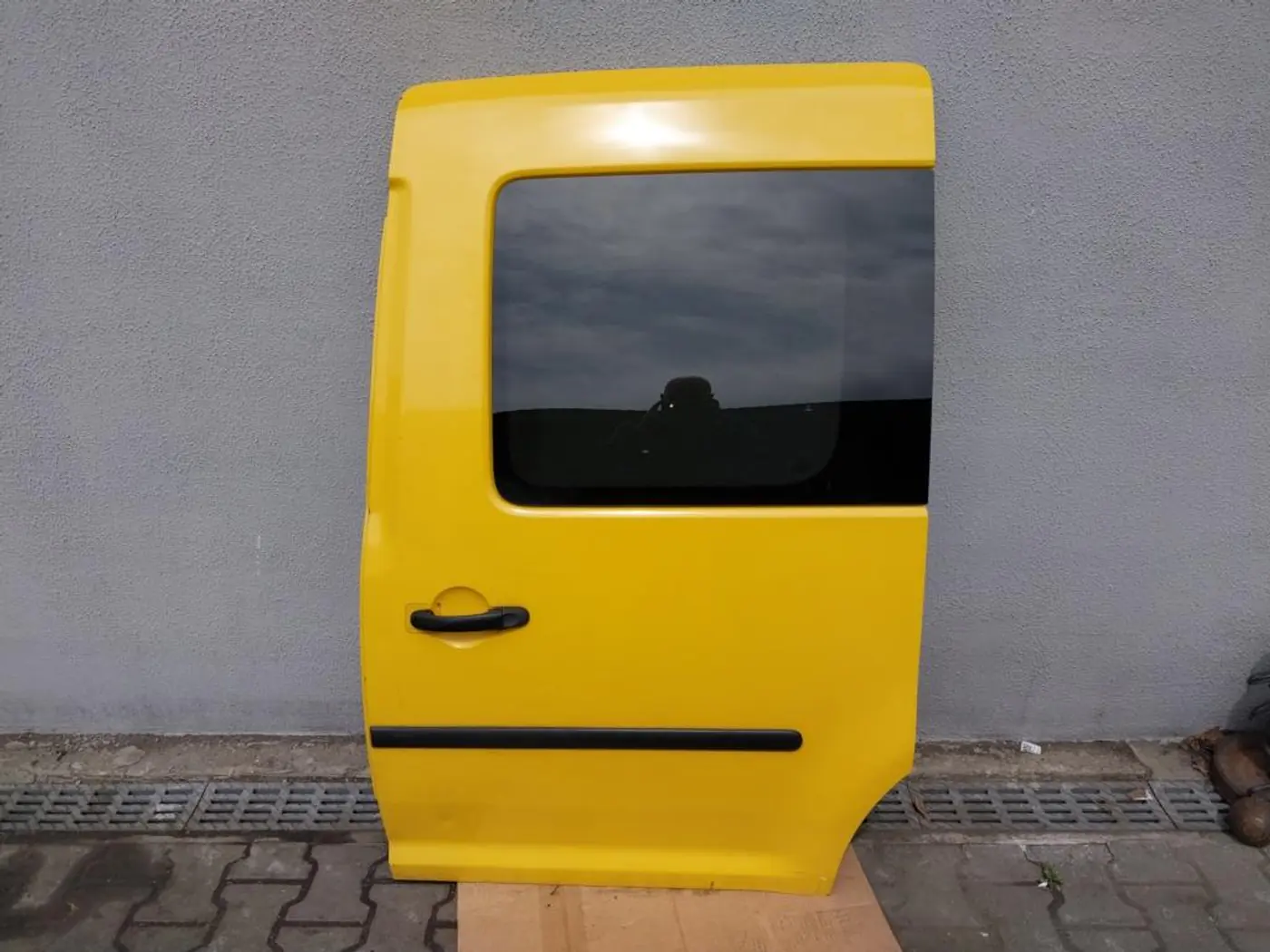 Дверь сдвижная к Volkswagen Caddy 2005