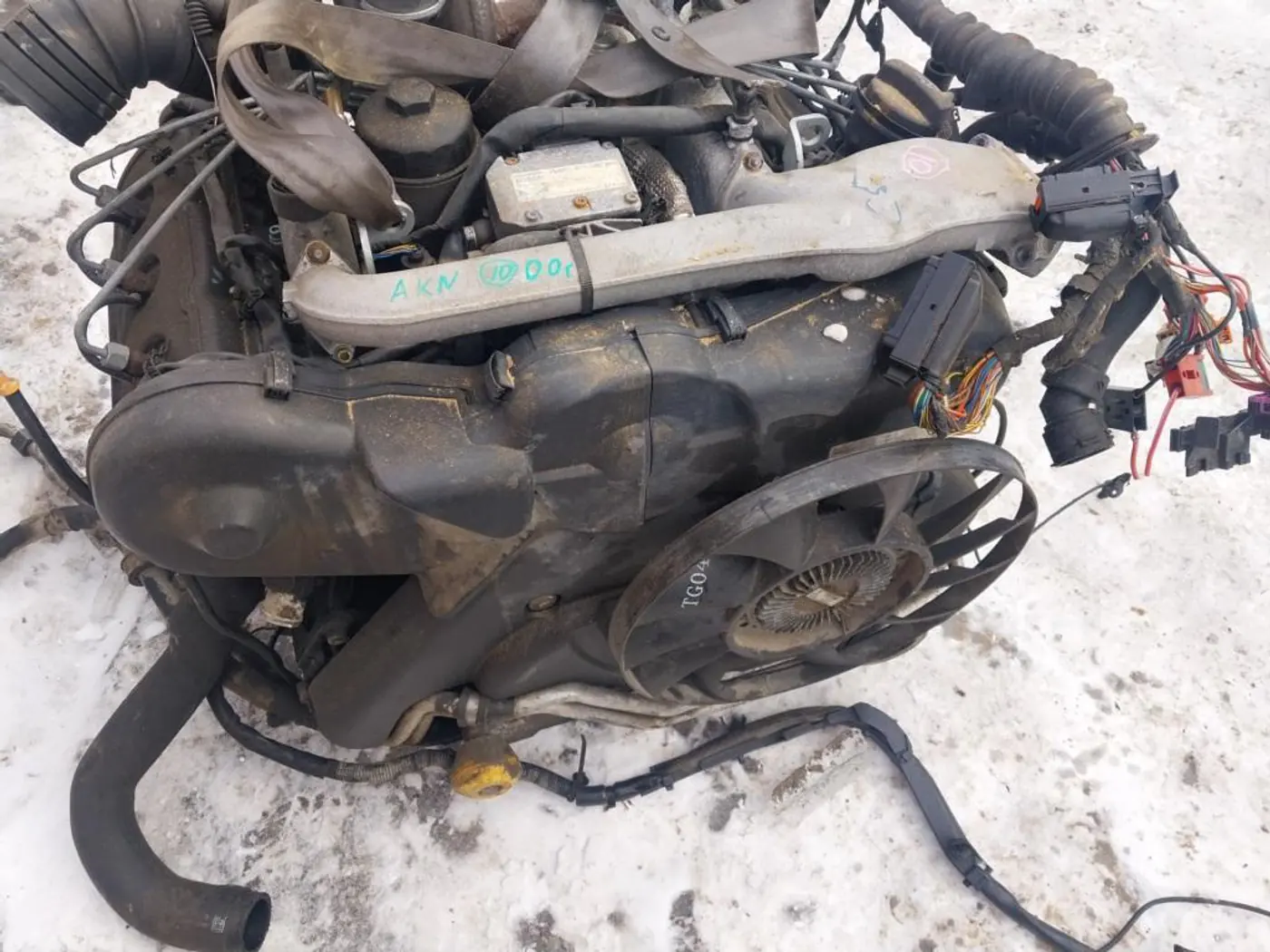 Двигатель к Audi A4 2000