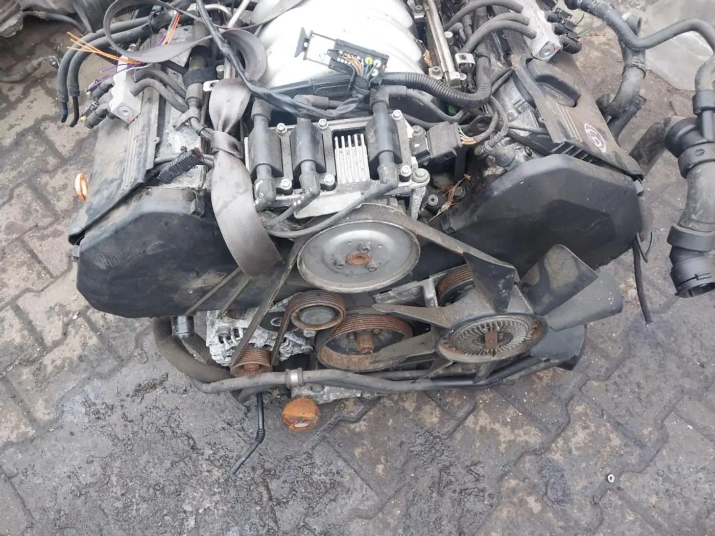 Двигатель к Audi A6 2002