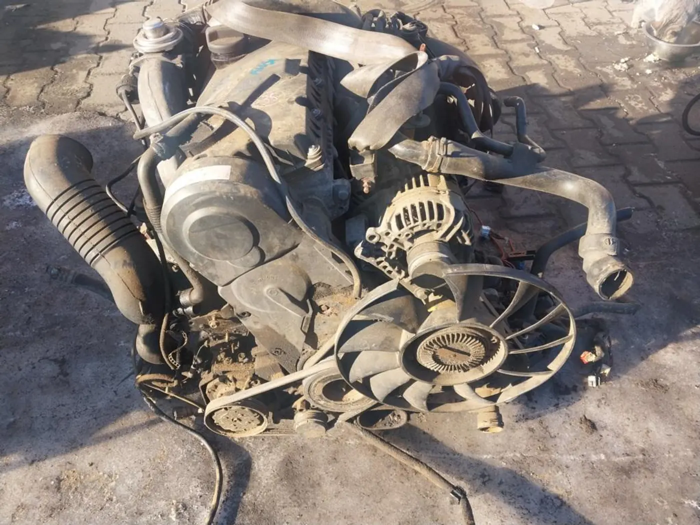 Двигатель к Audi A6 2004