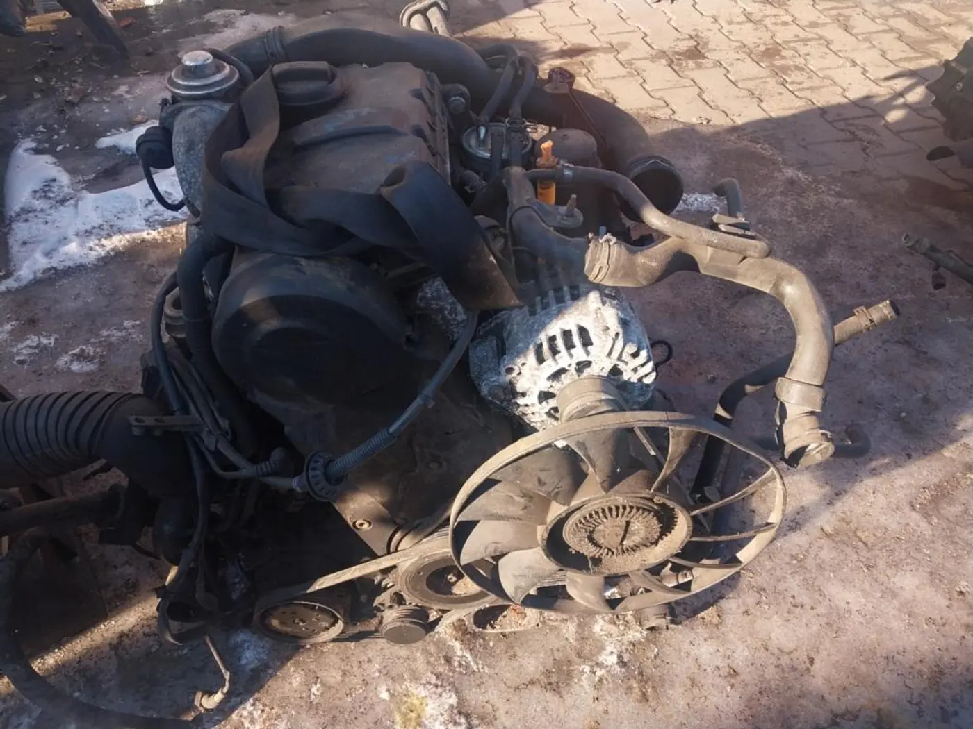 Двигатель к Audi A6 2004