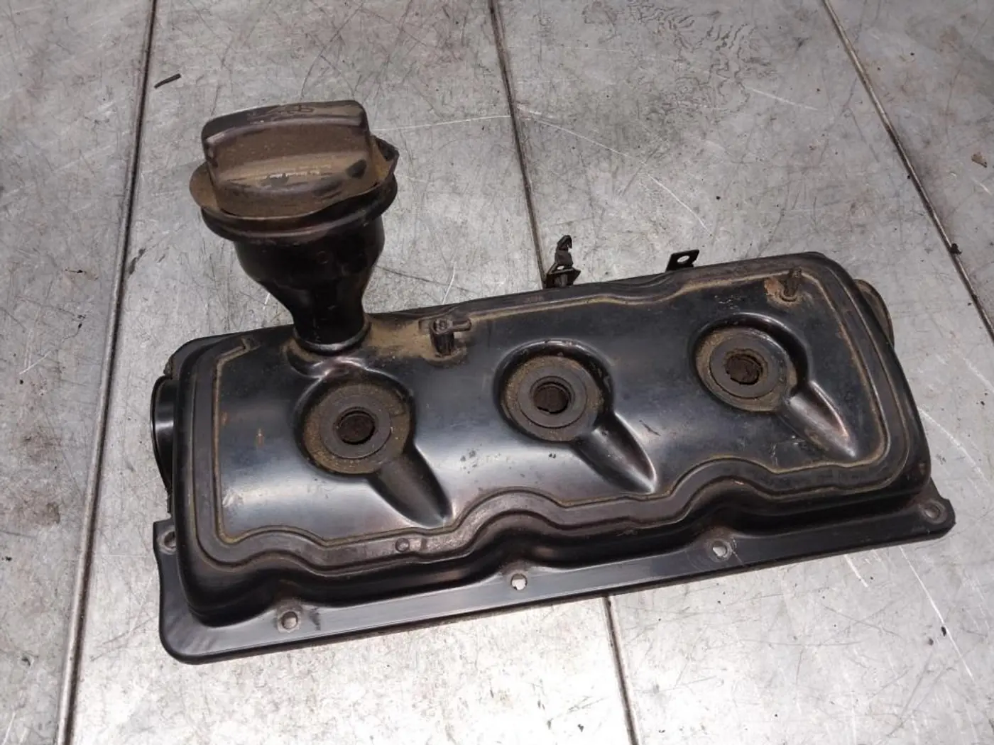 Клапанная крышка к Audi A4 2002