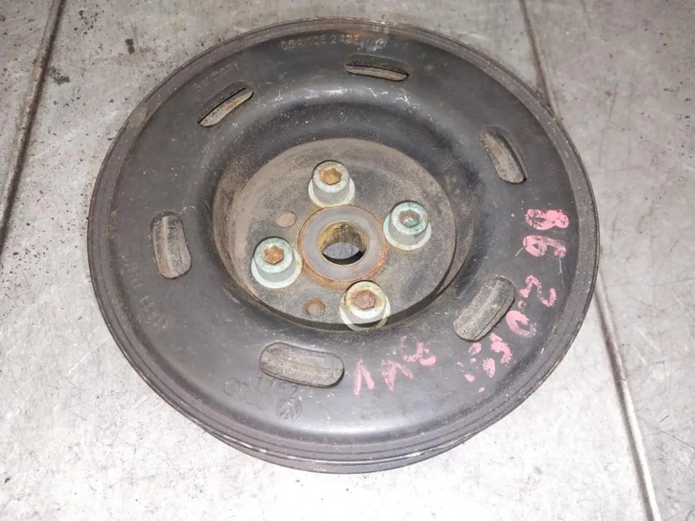 Шкив коленвала к SEAT Exeo 2009