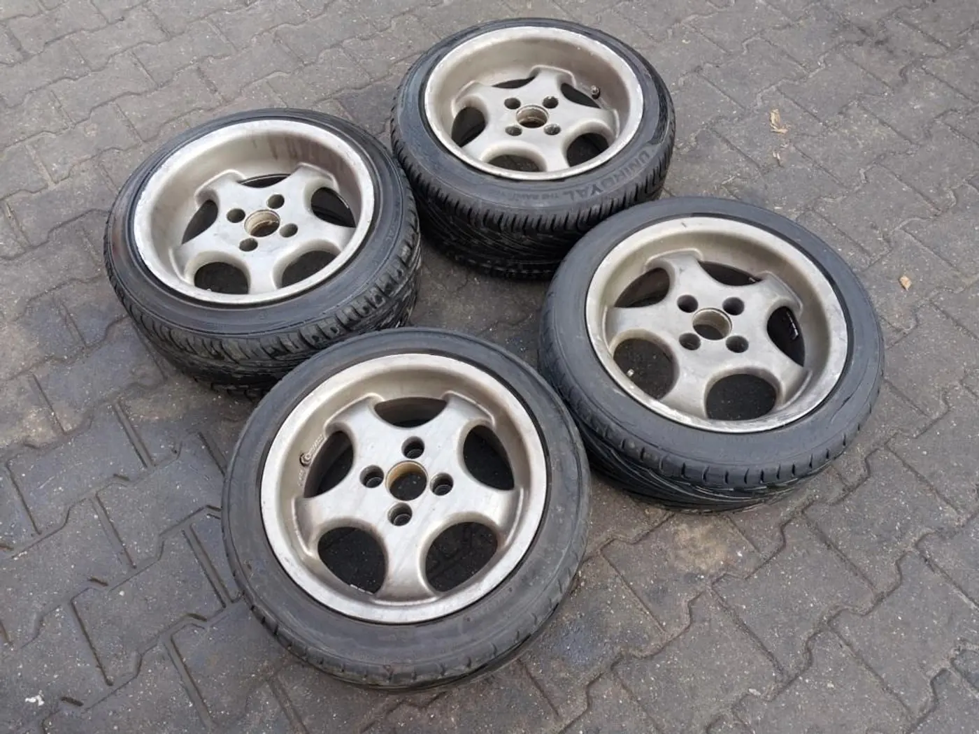 Диск литой к Volkswagen Polo 1990