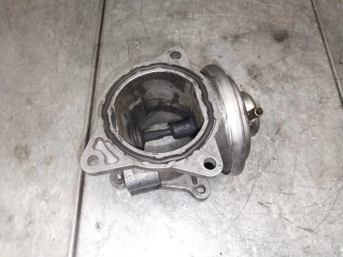 Клапан EGR к Volkswagen Touran 2005