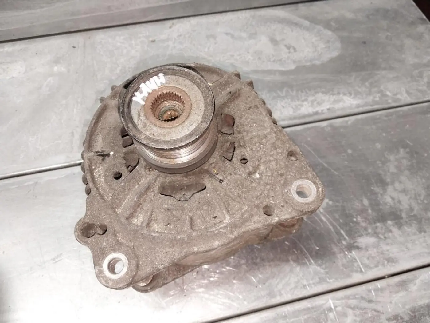 Генератор к Audi A3 1998