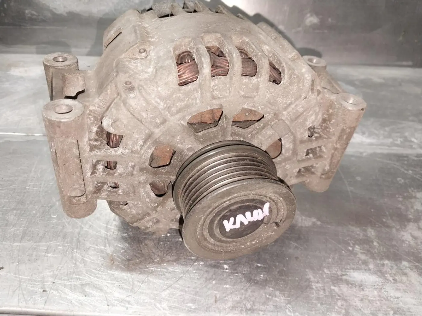 Генератор к Audi A6 2003