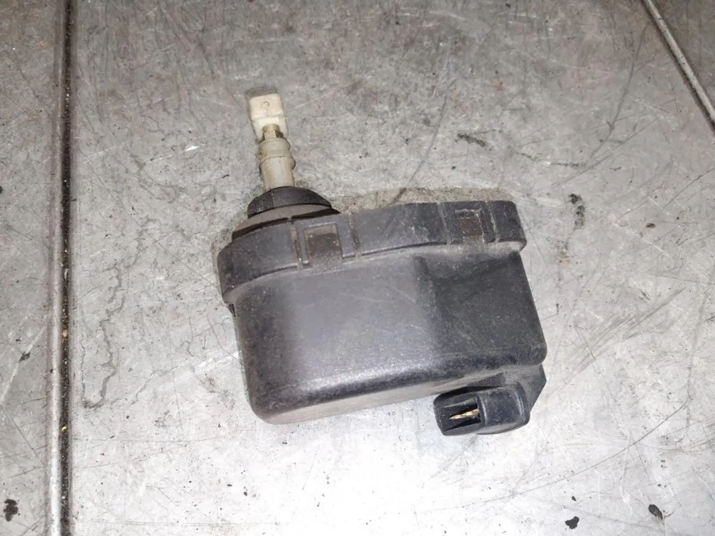 Корректор фар к Audi Coupe 1990
