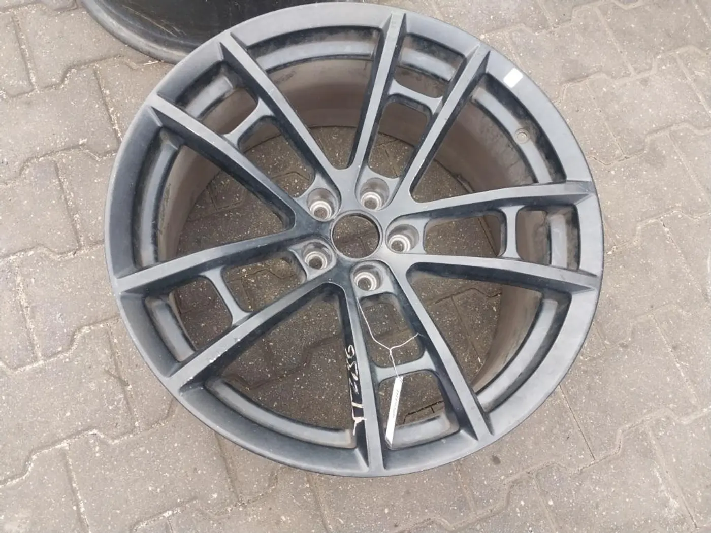 Диск литой к Dodge Challenger 2019