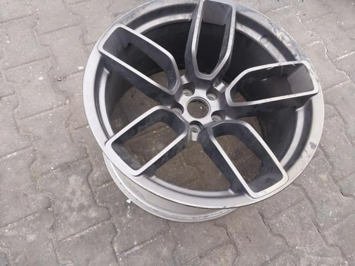 Диск литой к Dodge Charger 2021