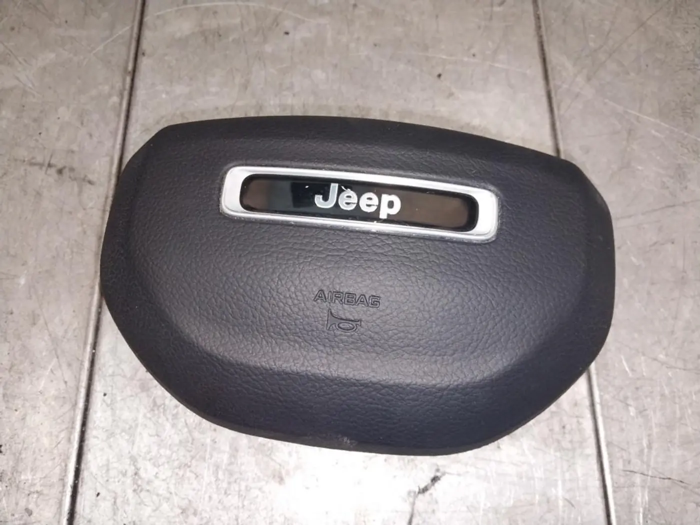 Подушка безопасности водителя к Jeep Grand Cherokee 2023