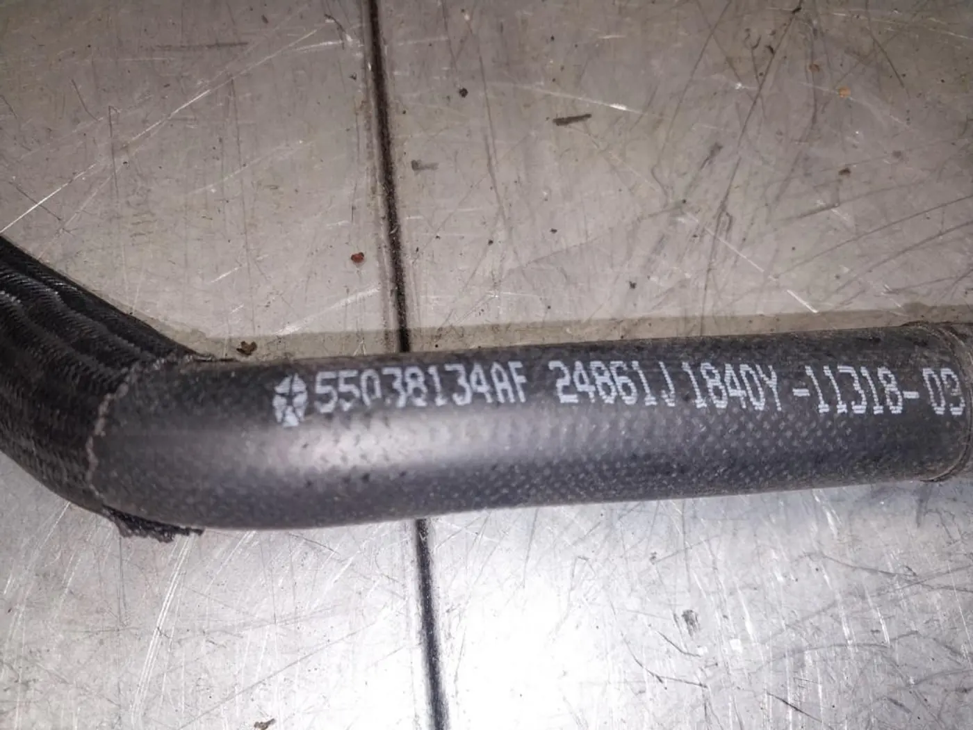 Патрубок к Dodge Challenger 2018