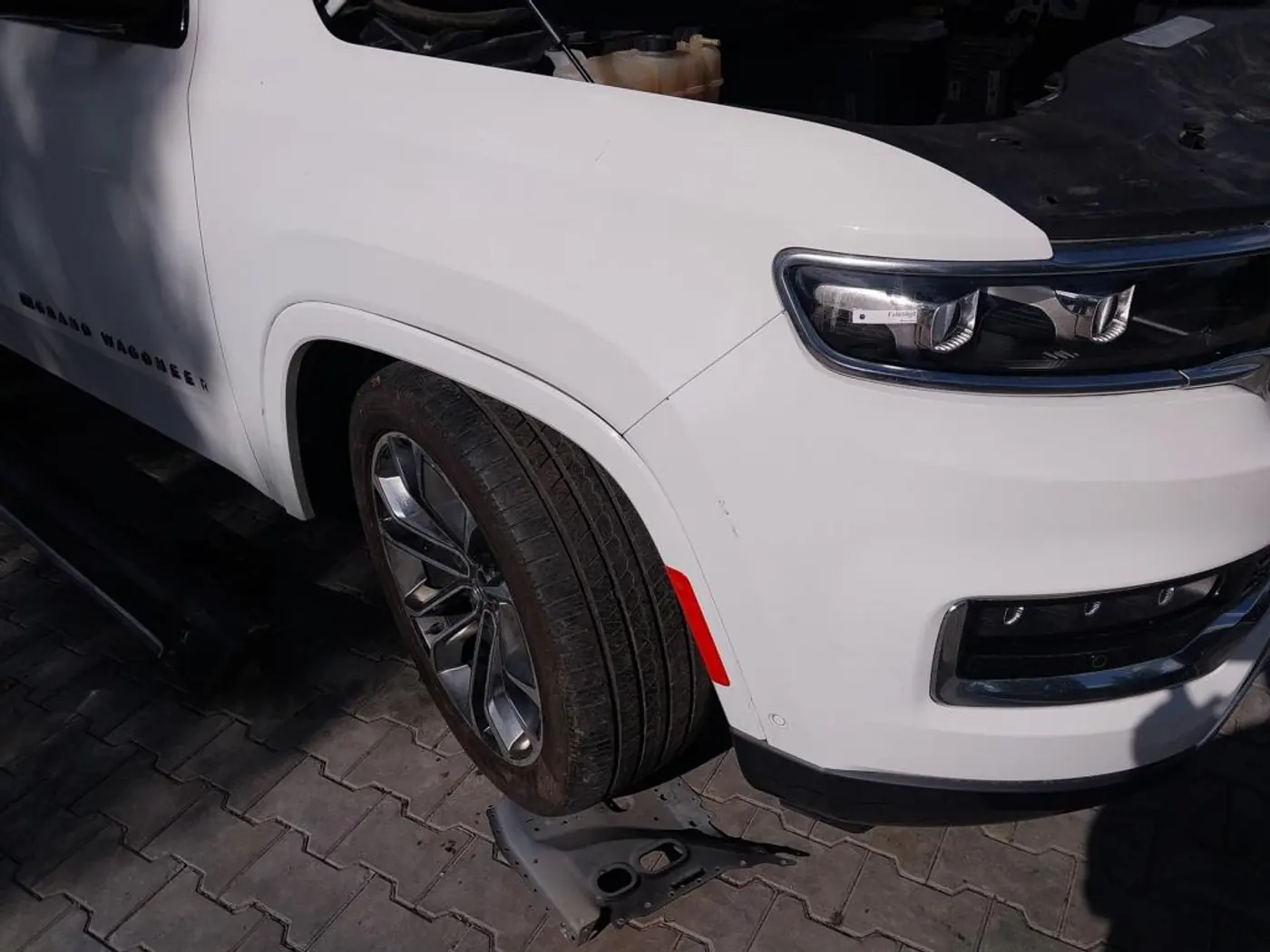 Крыло переднее правое к Jeep Grand Wagoneer 2022