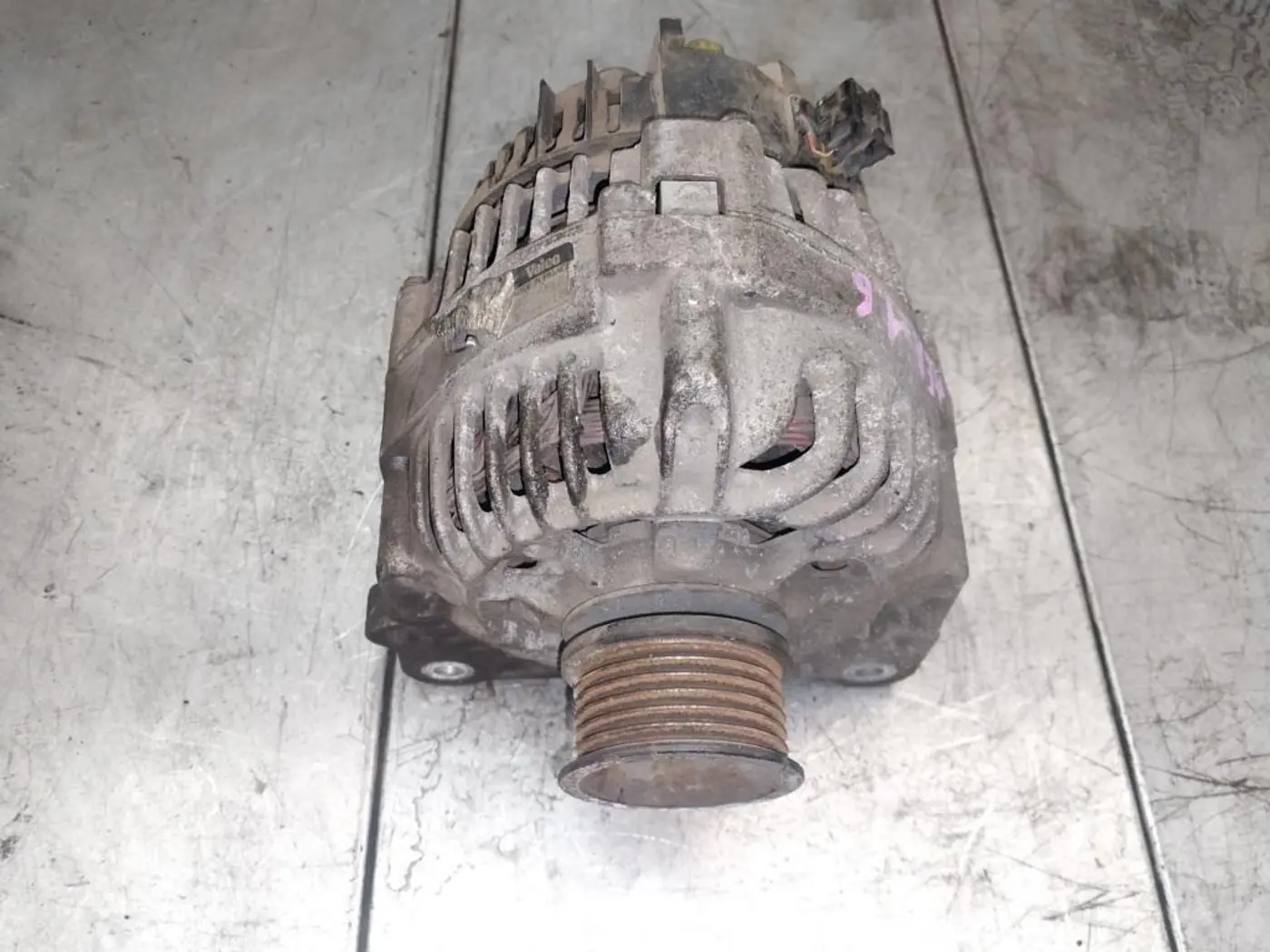 Генератор к Volkswagen Caddy 1996