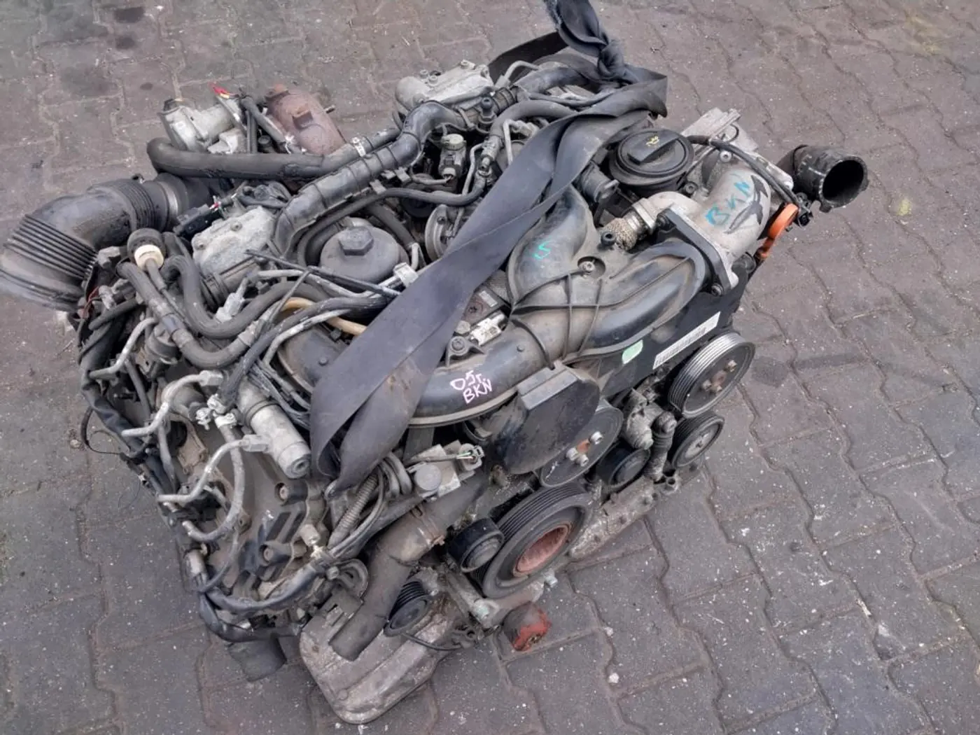 Двигатель к Audi A6 2005