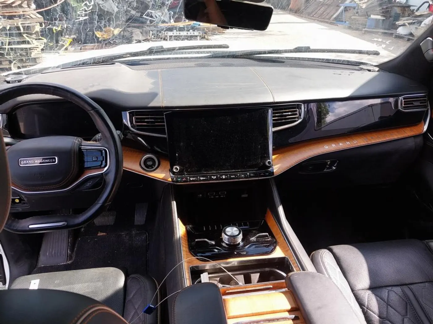 Панель передняя салона (торпедо) к Jeep Grand Wagoneer 2022