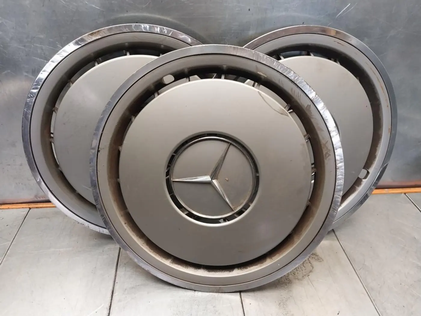 Колпак колесный к Mercedes-Benz E-klasse 1995