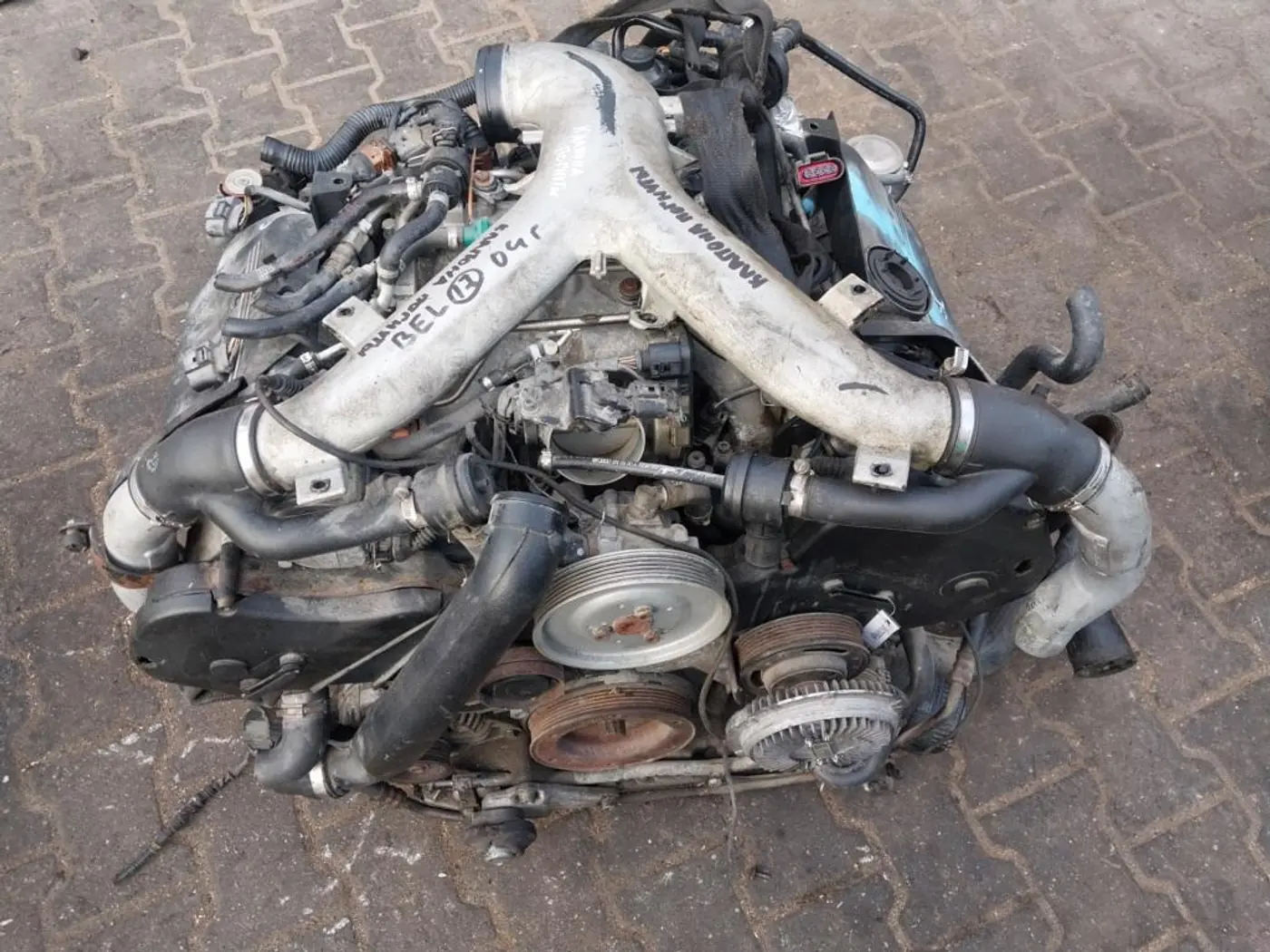Двигатель к Audi S4 2001