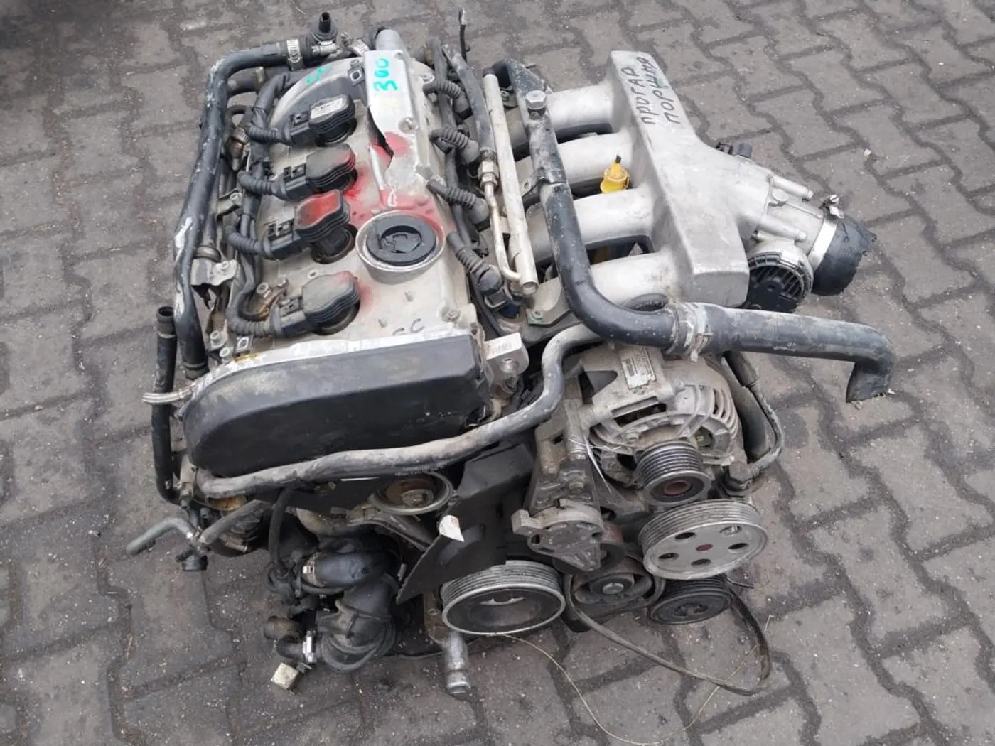 Двигатель к Audi A4 2002