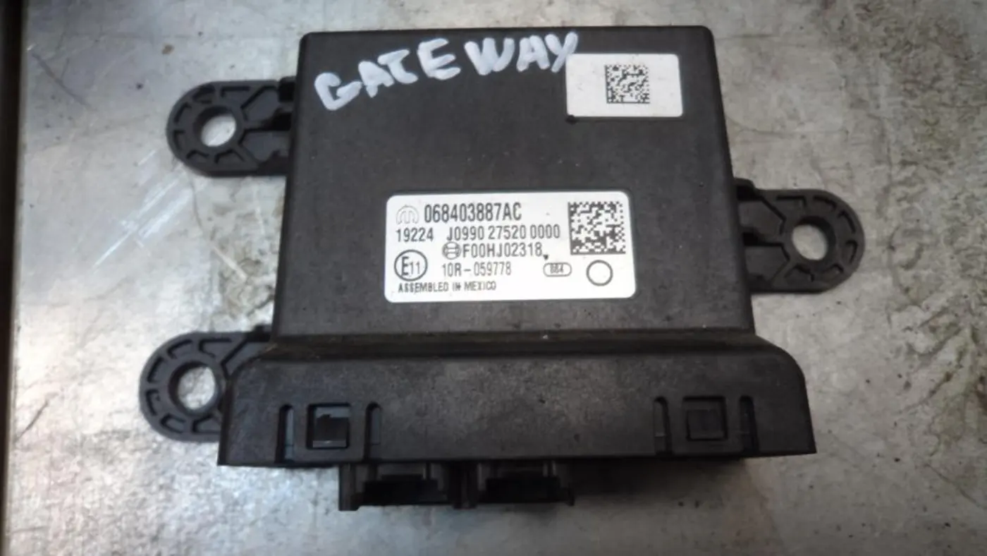Блок Gateway к Dodge Challenger 2020