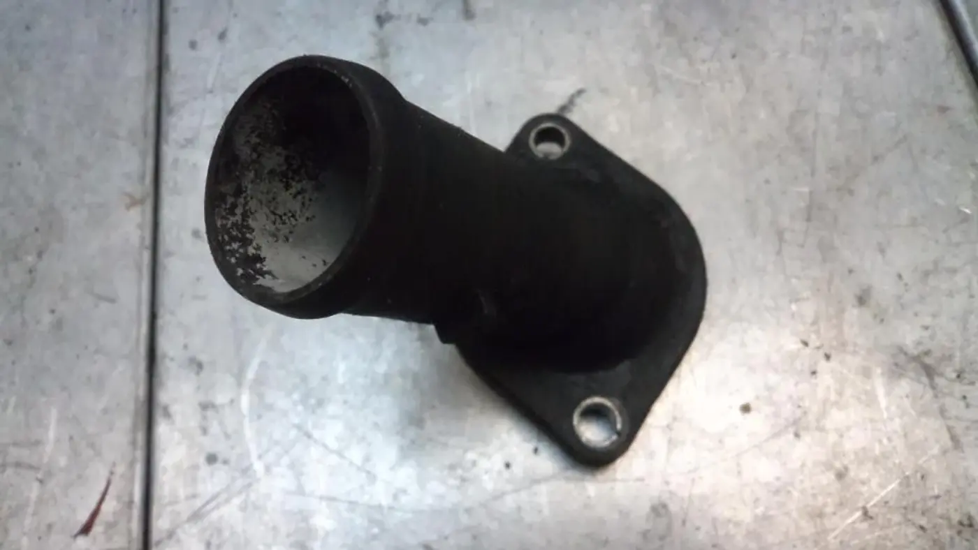 Корпус термостата к Volkswagen Golf Plus 2010