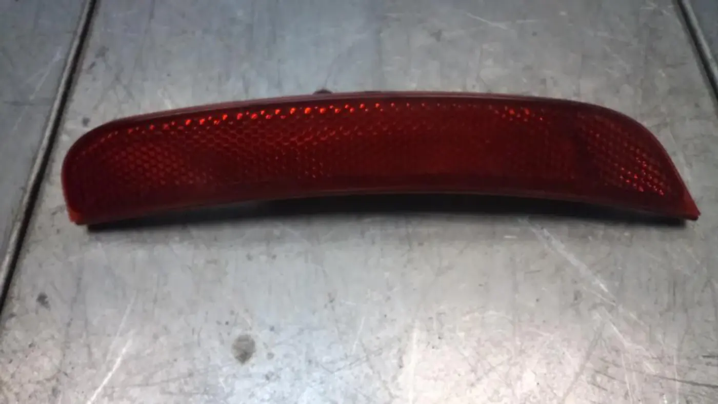 Поворотник правый к Dodge Charger 2020