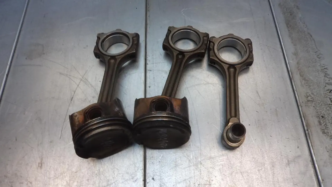 Поршень к Renault Dokker 2013