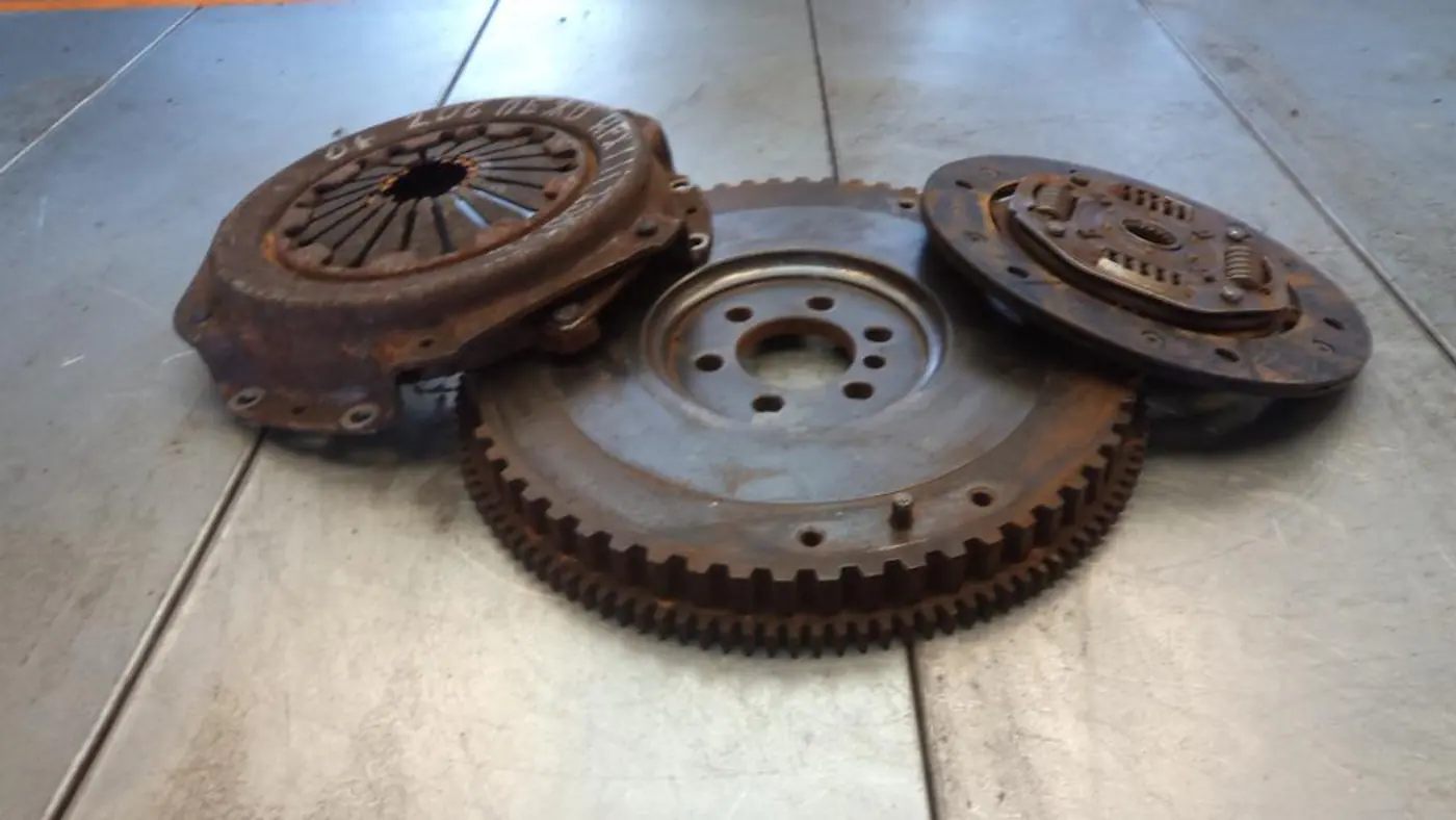 Комплект сцепления к Peugeot 106 2003