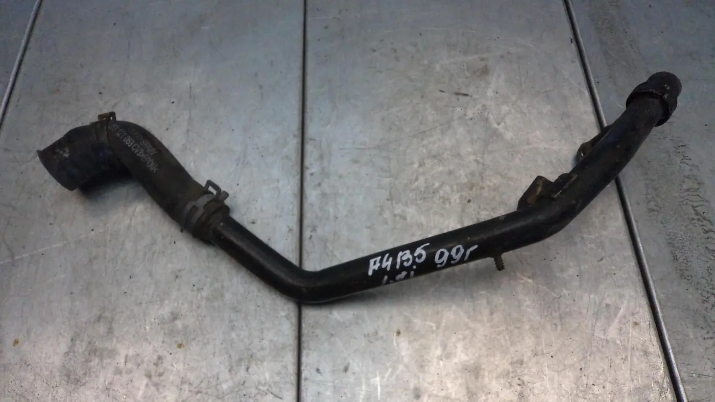 Патрубок к Audi A4 1999