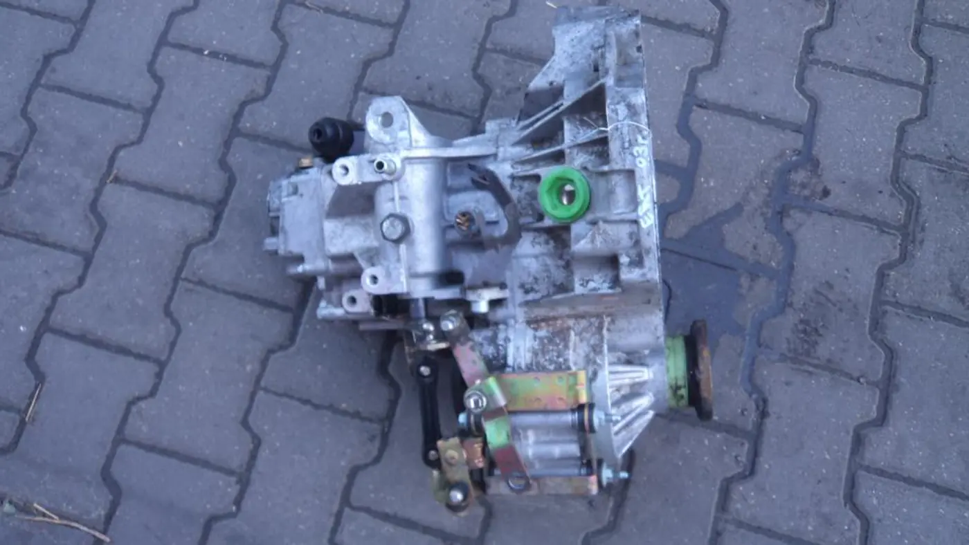 КПП механическая (МКПП) к Audi A2 2003
