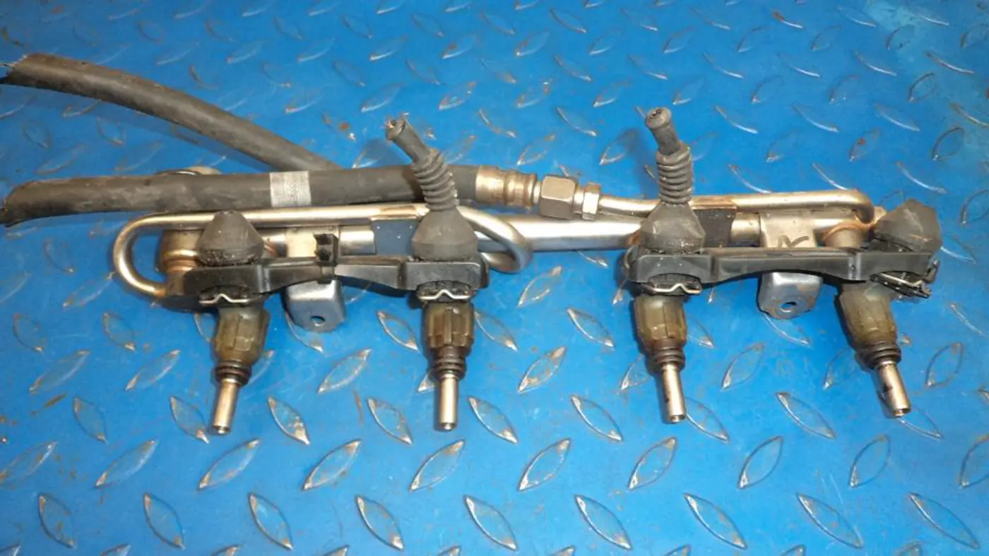 Форсунка к Audi A4 1997
