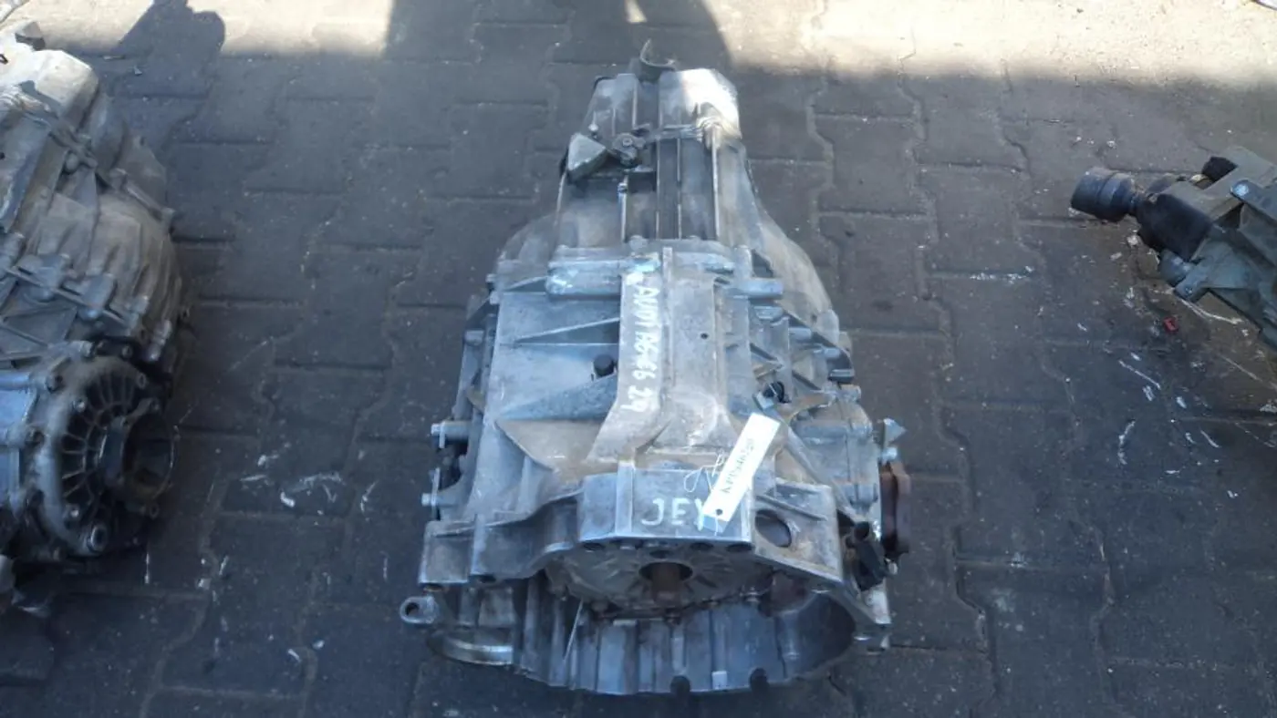 КПП автоматическая (АКПП) к Audi A8 2006